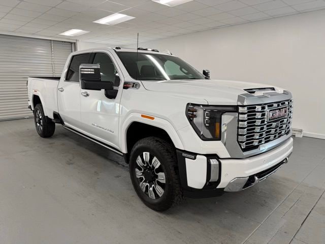 New 2026 GMC Sierra 2500 Denali w/ Denali Reserve Package image 3