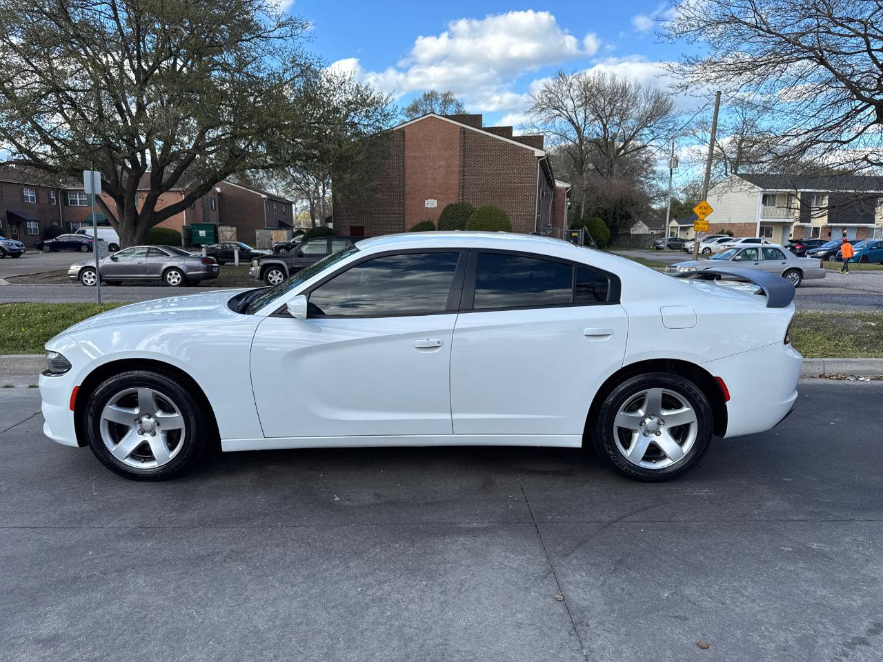 Used 2021 Dodge Charger Police RWD image 3