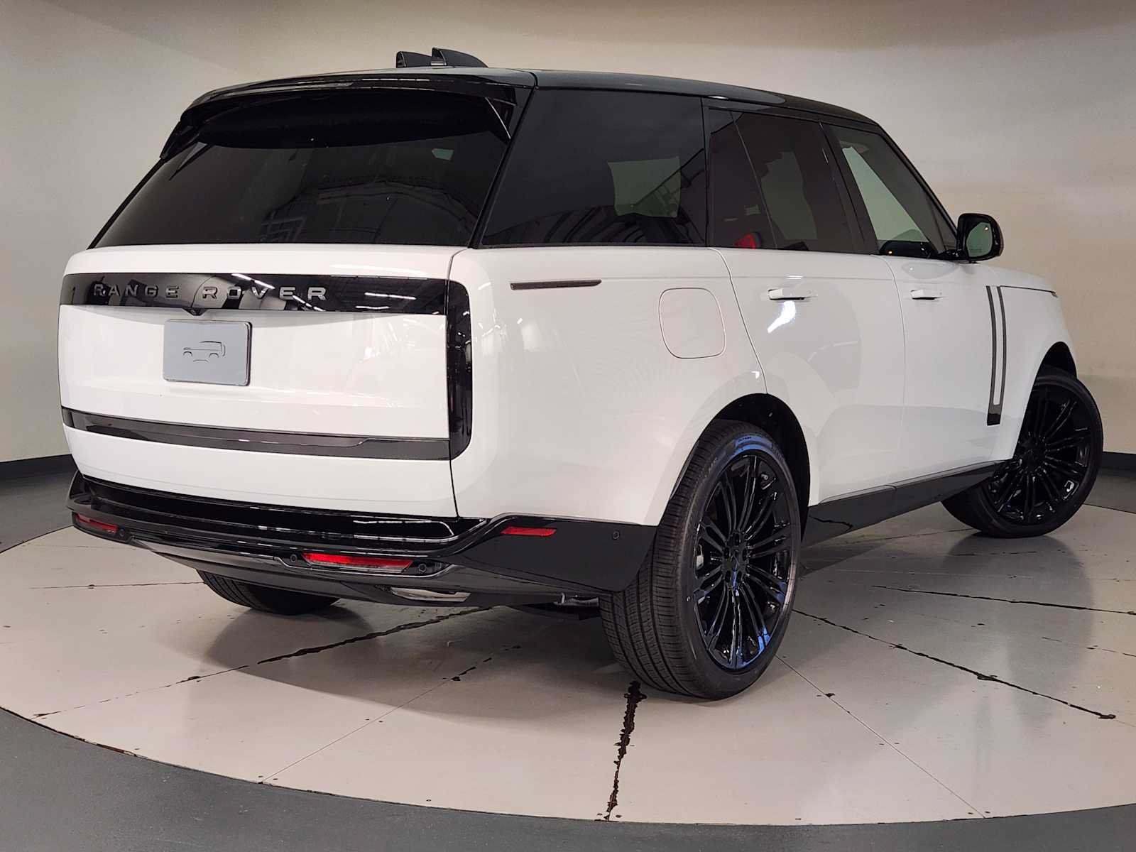 New 2026 Land Rover Range Rover SE AWD/4WD image 2