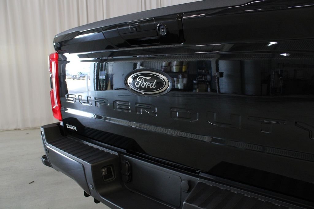 New 2026 Ford F250 XLT w/ XLT Premium Package AWD/4WD image 32