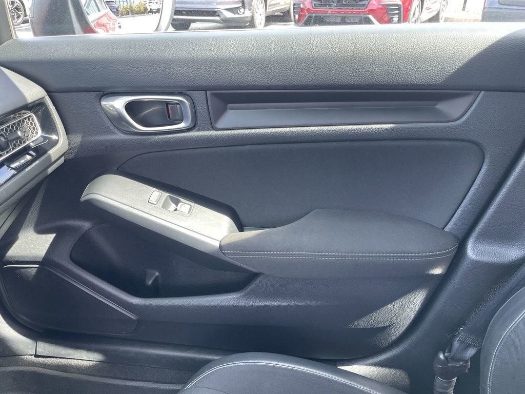 Used 2023 Honda Civic Sport image 19