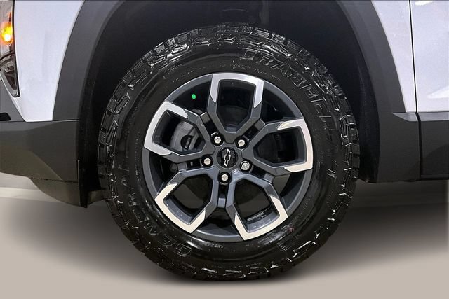 New 2026 Chevrolet Equinox ACTIV w/ Convenience Package III AWD/4WD image 12