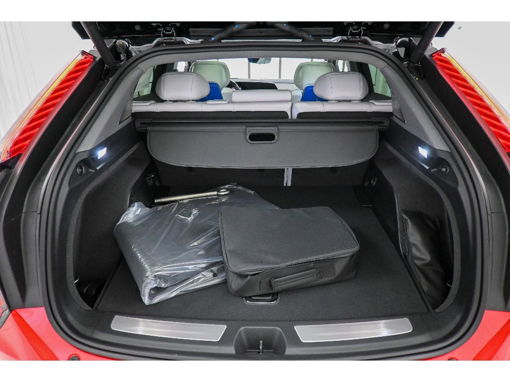 New 2026 Cadillac Optiq V w/ Carbon Fiber Package image 53