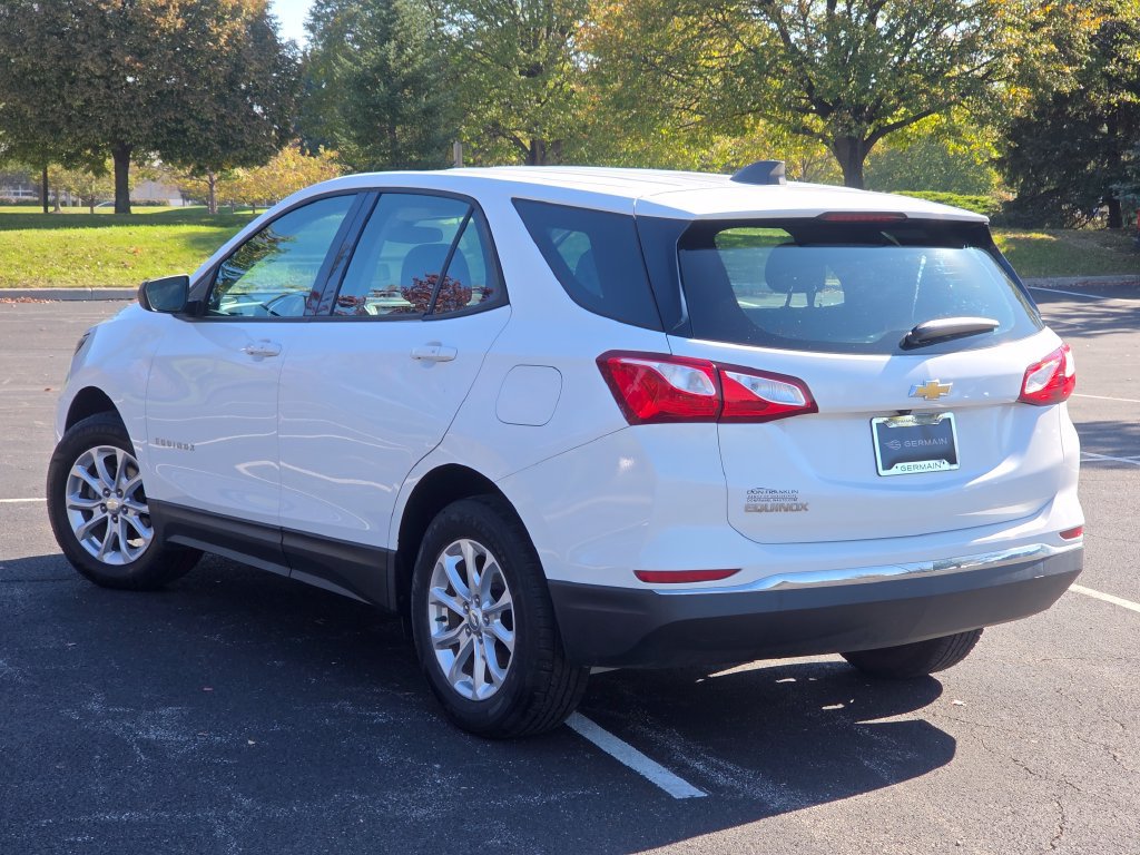 Used 2018 Chevrolet Equinox LS FWD image 16
