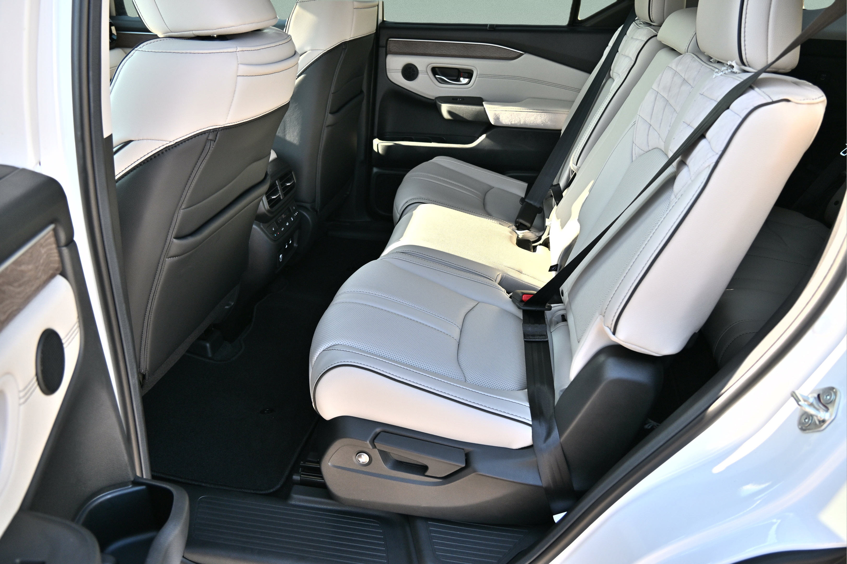 New 2026 Honda Pilot Elite image 16