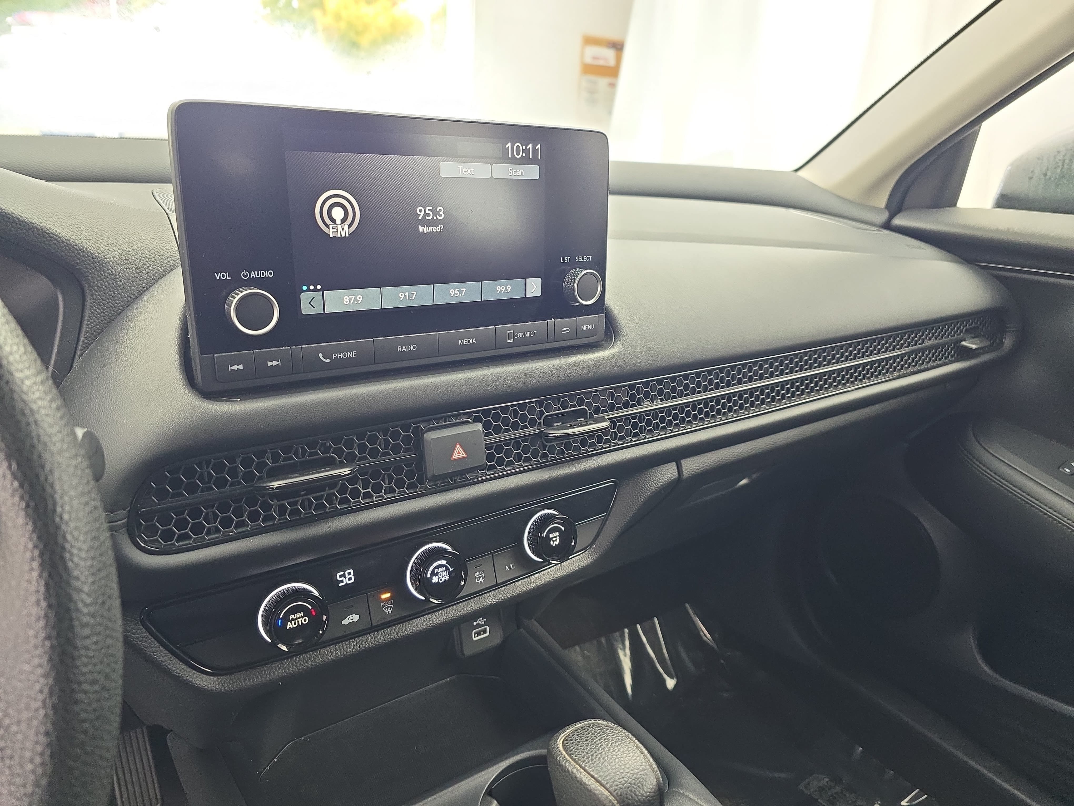Used 2024 Honda HR-V LX image 19