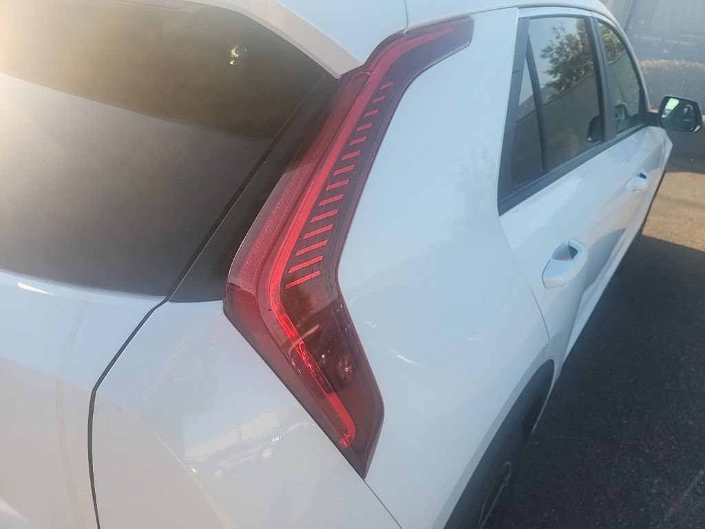 Certified 2024 Kia Niro LX FWD image 14