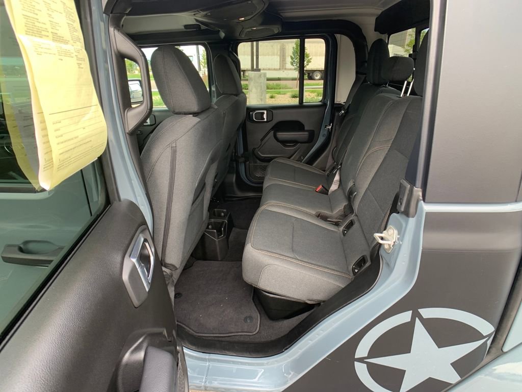 Used 2024 Jeep Gladiator Sport image 27