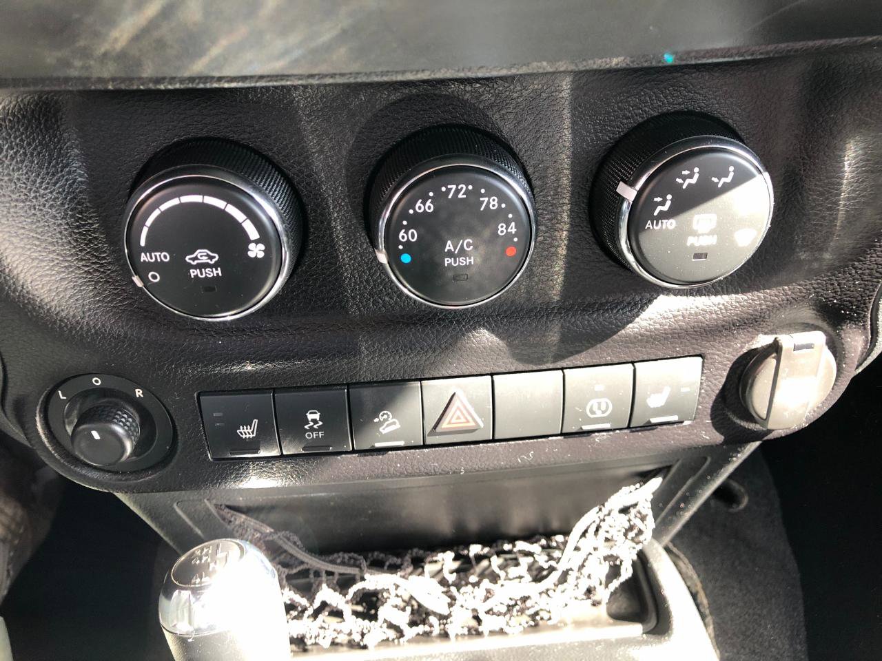 Used 2013 Jeep Wrangler Unlimited Sahara w/ Trailer Tow Group AWD/4WD image 32