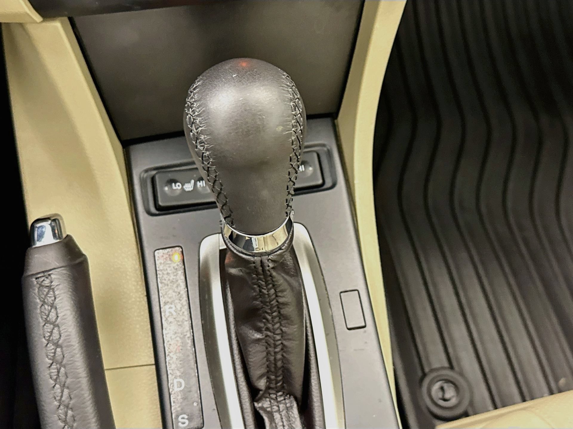 Used 2017 Acura ILX w/ Premium Package FWD image 18