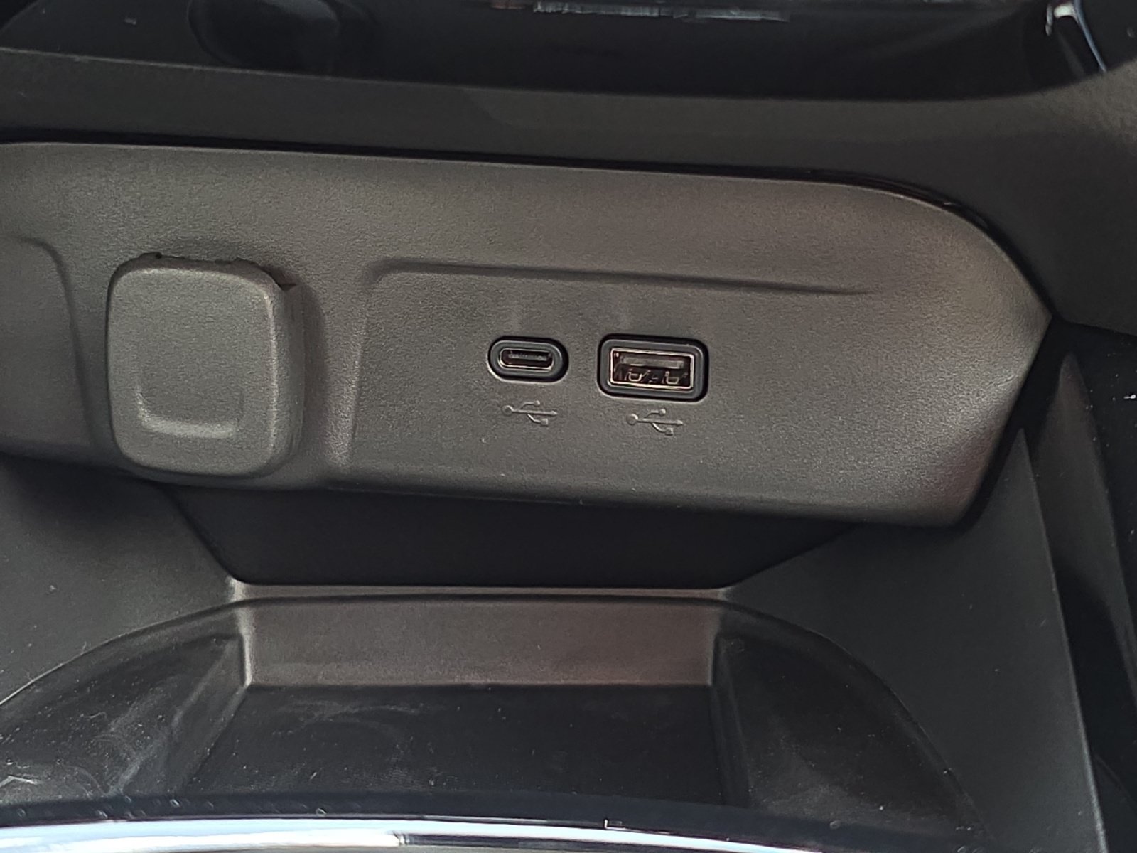 New 2026 Chevrolet Trax ACTIV w/ Sunroof Package FWD image 26