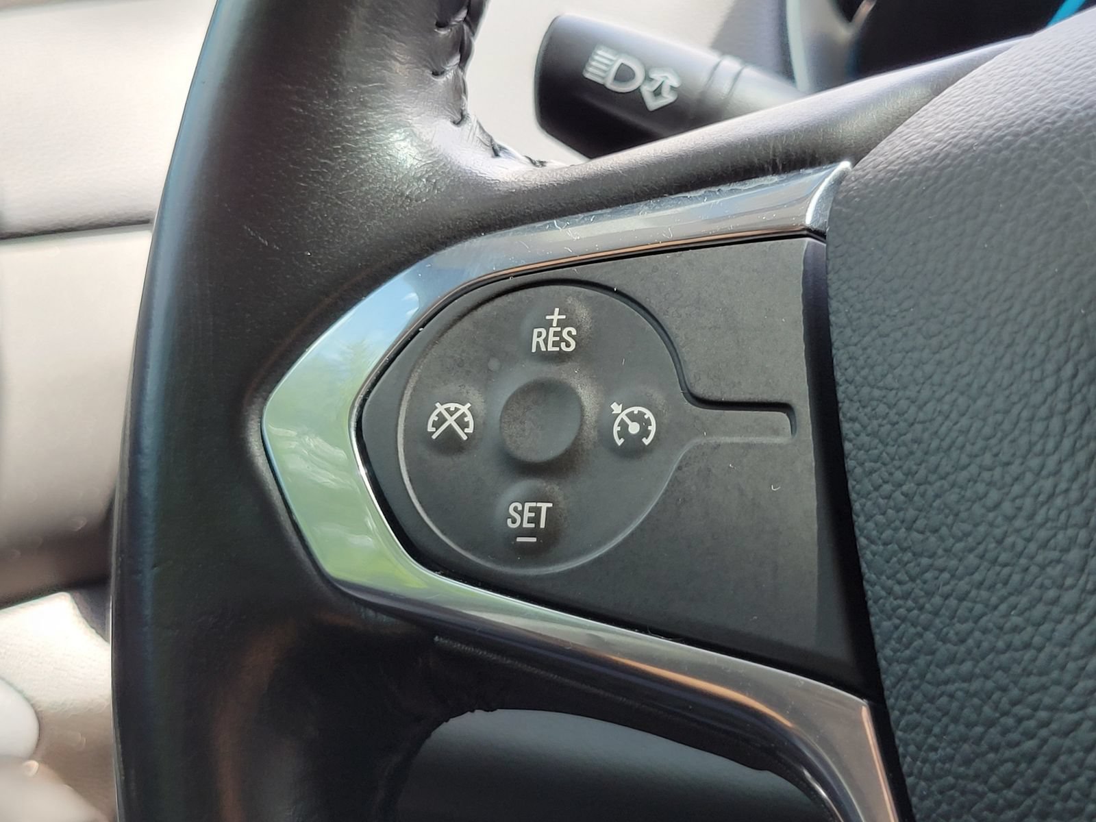 Used 2019 Chevrolet Traverse LT w/ LPO, Floor Liner Package AWD/4WD image 16