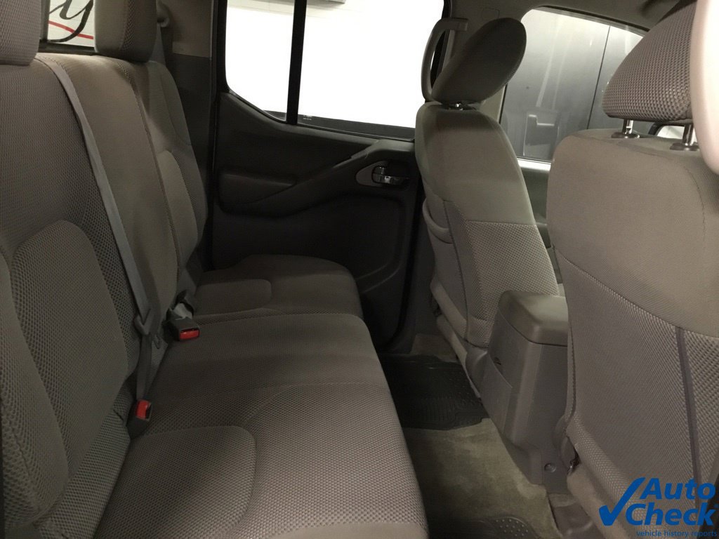 Used 2015 Nissan Frontier SV AWD/4WD image 31