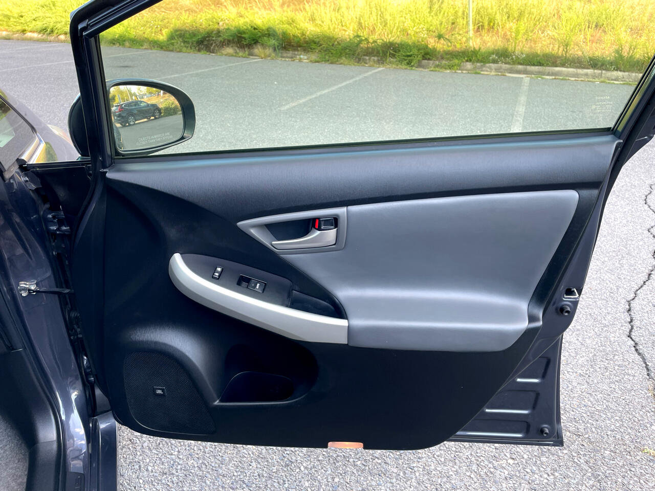 Used 2014 Toyota Prius Three image 21