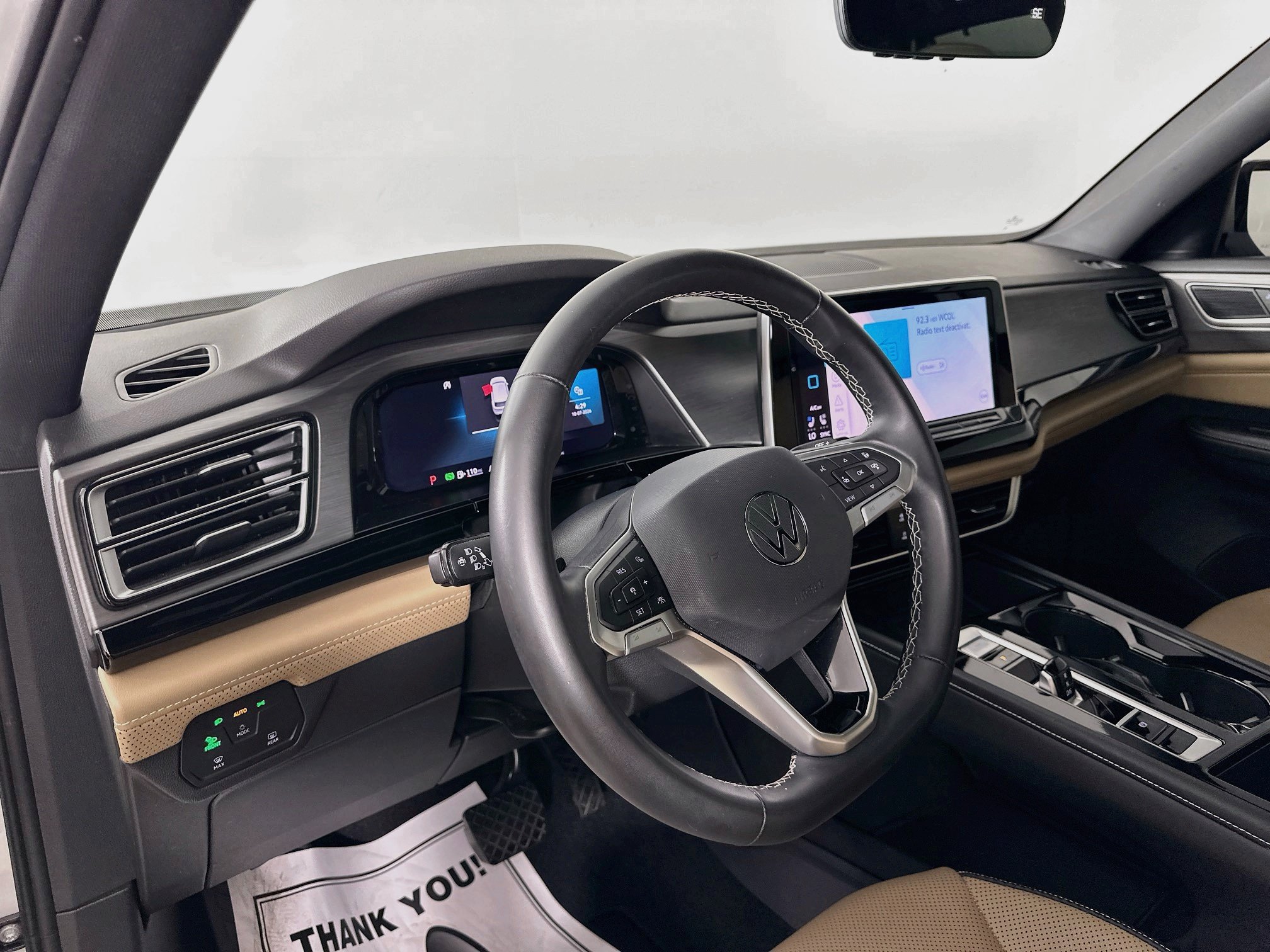 Used 2024 Volkswagen Atlas Cross Sport SE w/ Panoramic Sunroof Package FWD image 9