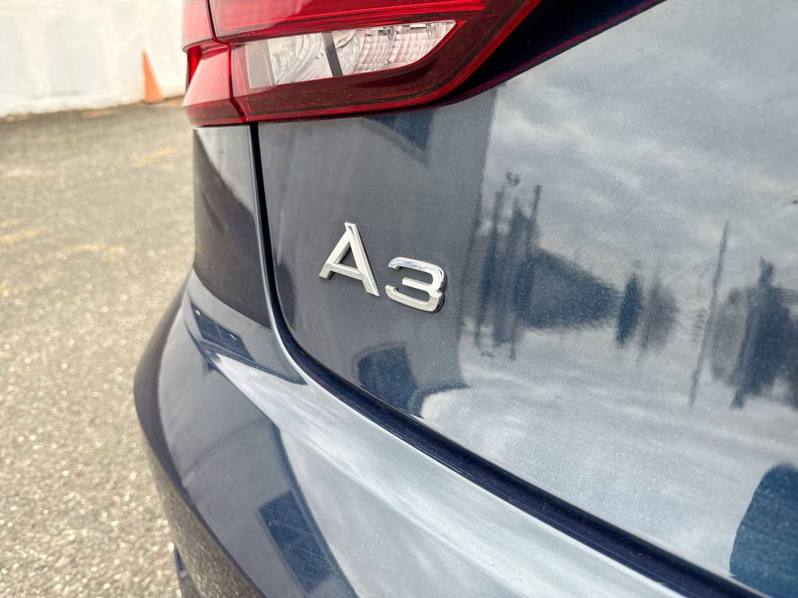 Used 2018 Audi A3 2.0T Premium image 18