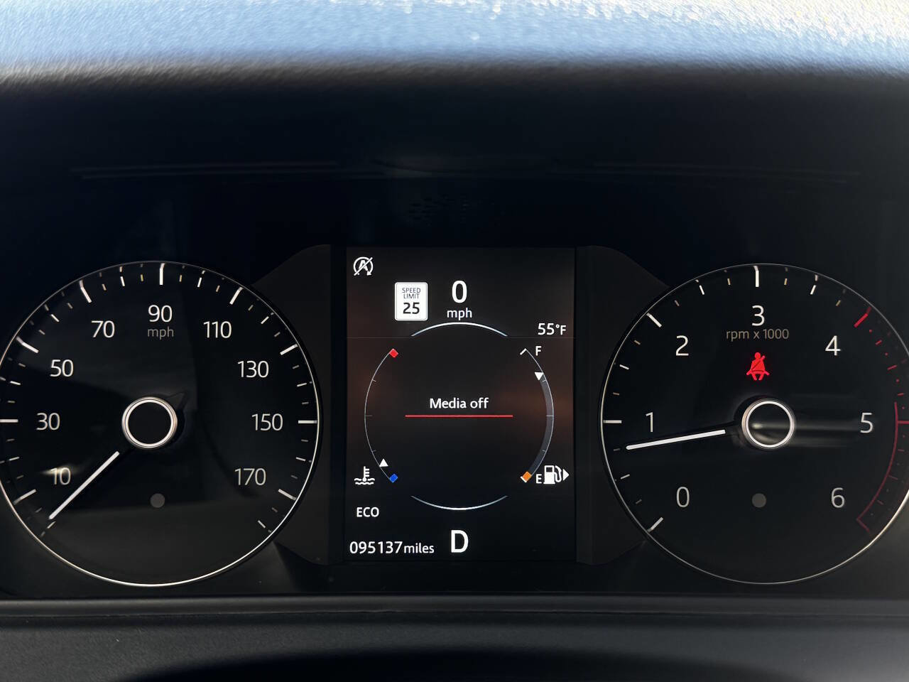 Used 2018 Land Rover Range Rover Velar S image 23