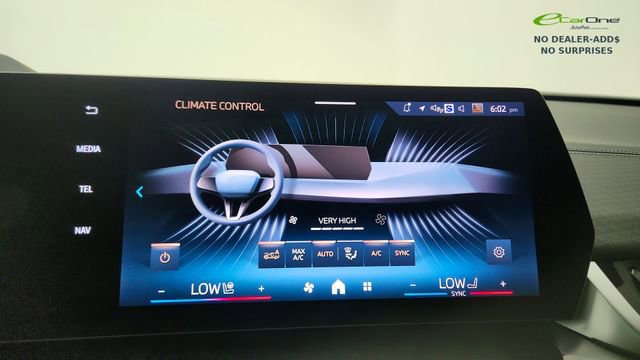 Used 2025 BMW X2 xDrive28i AWD/4WD image 49