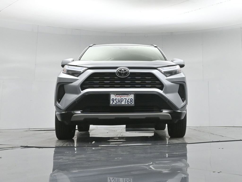 Used 2025 Toyota RAV4 SE AWD/4WD image 48