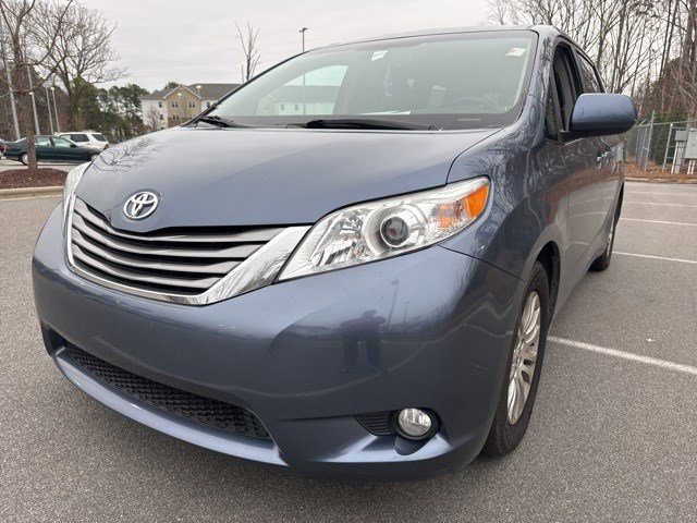 Used 2015 Toyota Sienna XLE