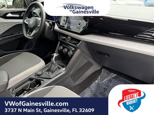Certified 2024 Volkswagen Taos S image 10