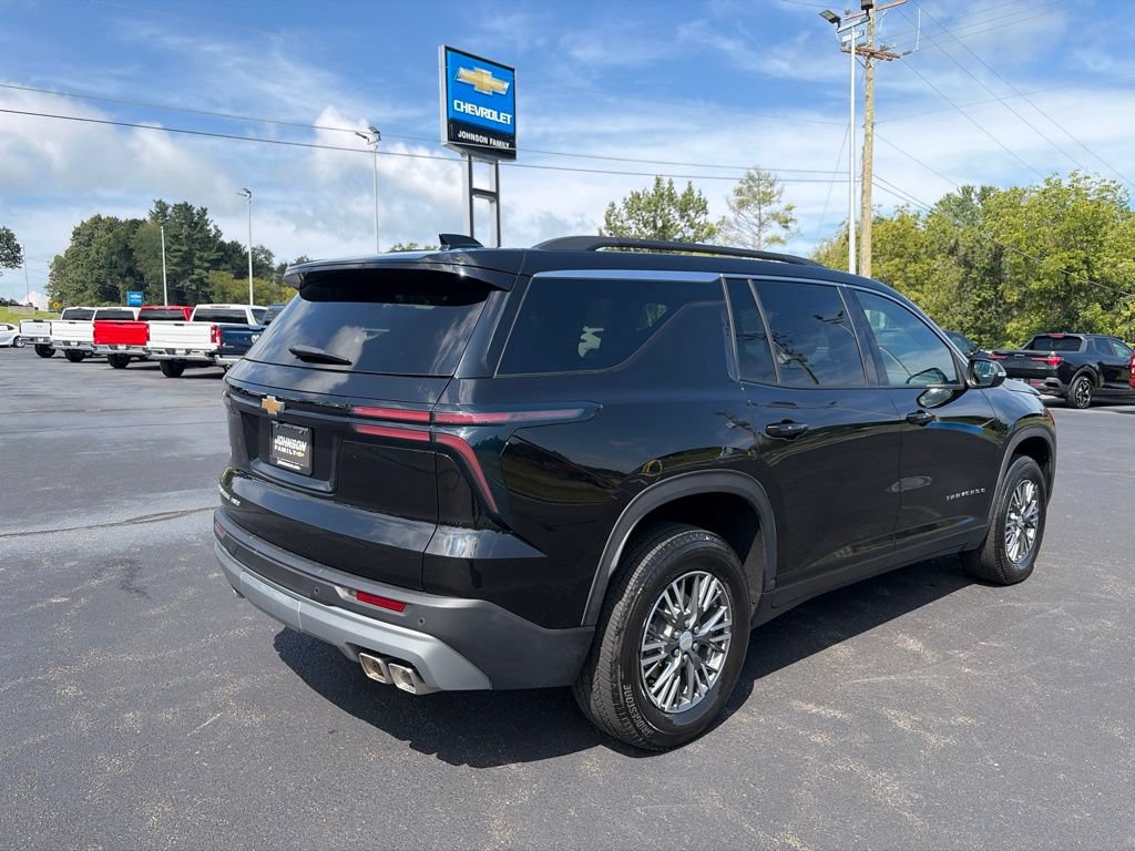 Used 2026 Chevrolet Traverse LT AWD/4WD image 10