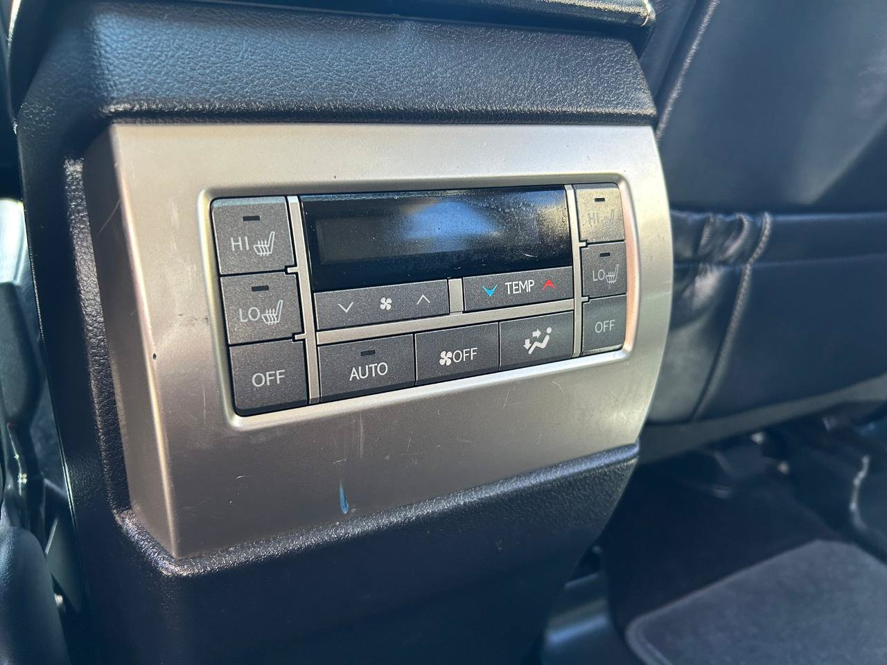Used 2018 Lexus GX 460 Premium w/ Premium Package AWD/4WD image 16