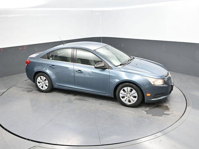 Used 2012 Chevrolet Cruze LS FWD image 30