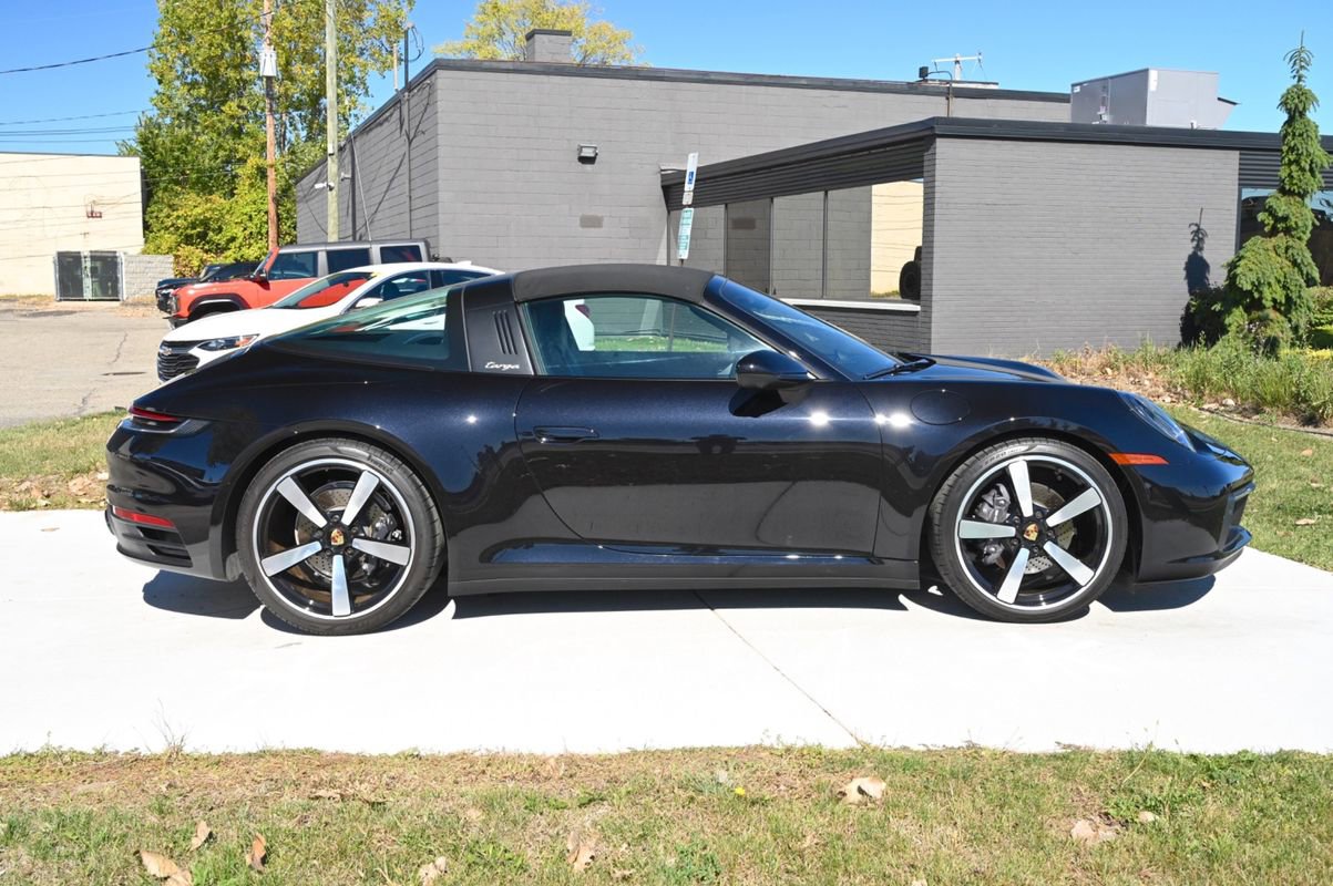 Used 2024 Porsche 911 Targa 4 image 4