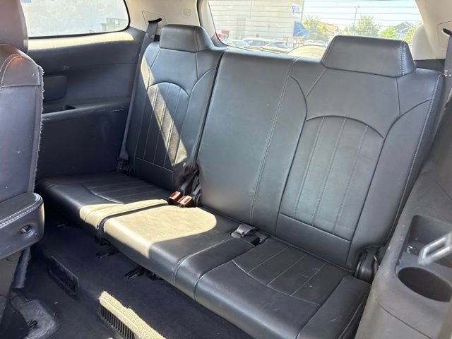 Used 2017 Buick Enclave Leather FWD image 17