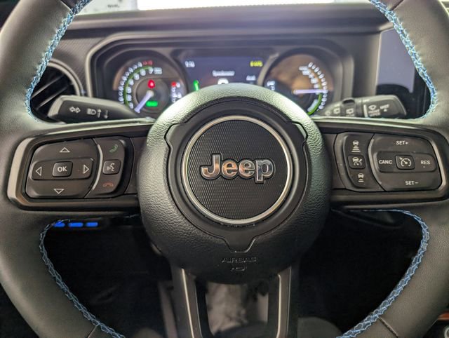 Used 2024 Jeep Wrangler Unlimited Rubicon 4xe w/ Technology Group image 23