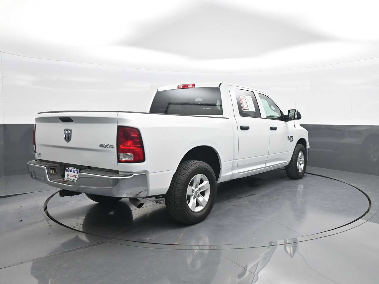 Used 2022 RAM 1500 Tradesman w/ Chrome Appearance Group AWD/4WD image 7