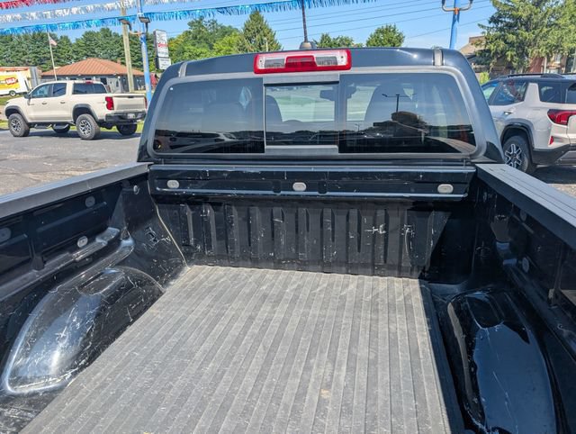 Used 2022 GMC Canyon Elevation w/ Elevation Premium Package AWD/4WD image 8