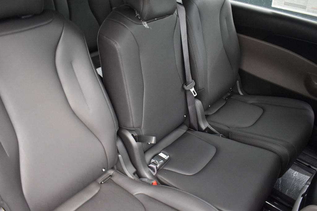 New 2026 Kia Carnival FWD image 10