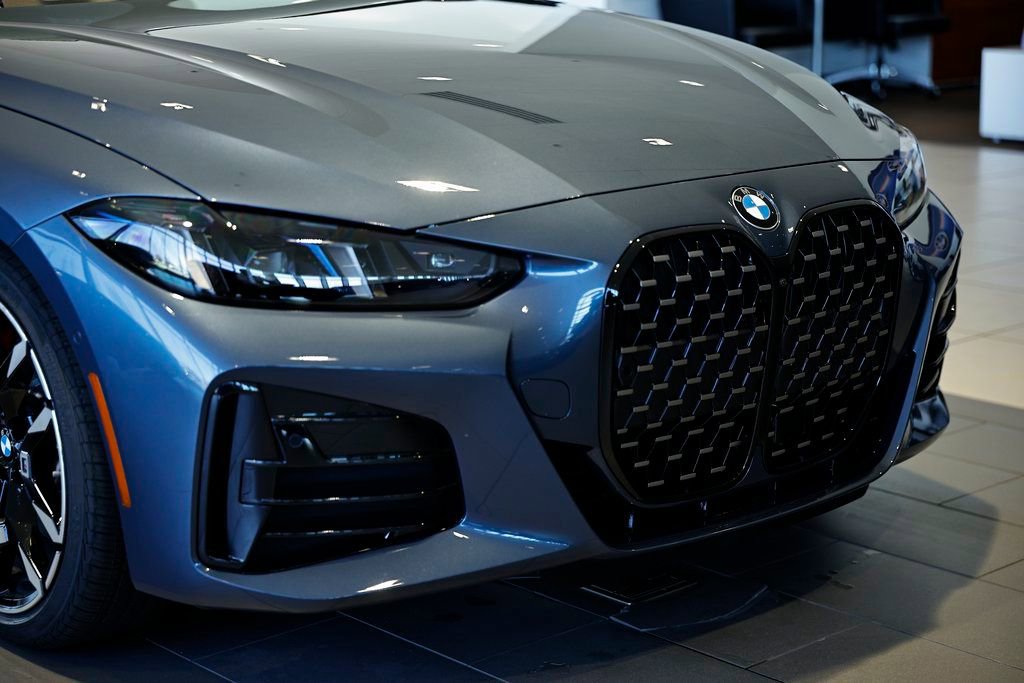 New 2026 BMW 430i Coupe w/ M Sport Package image 2