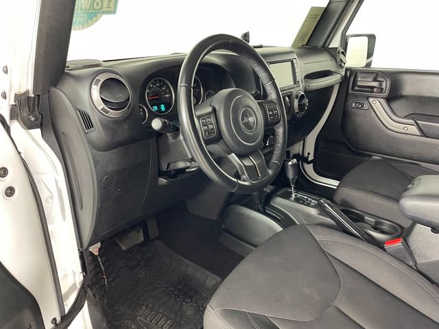 Used 2018 Jeep Wrangler Unlimited Sport S AWD/4WD image 3