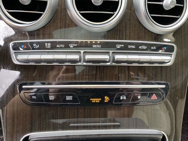 Used 2021 Mercedes-Benz GLC 300 image 21