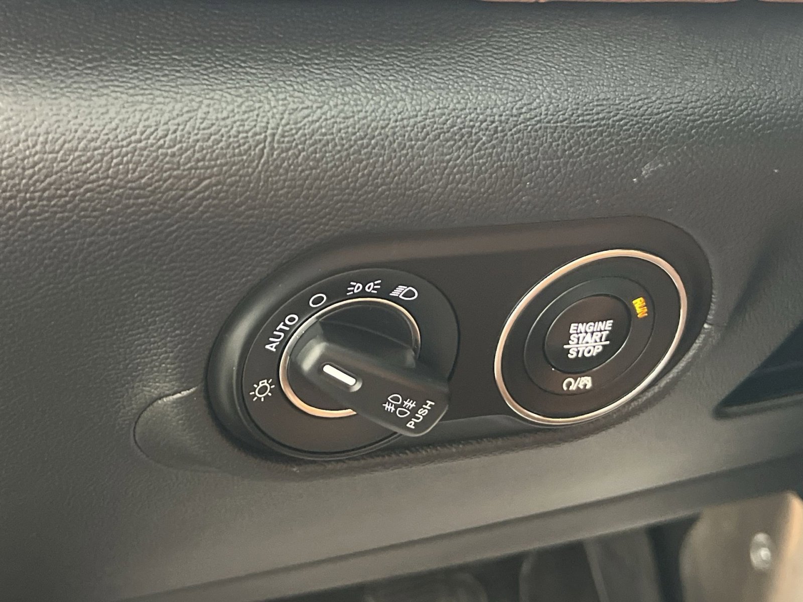 Used 2019 Maserati Levante image 31