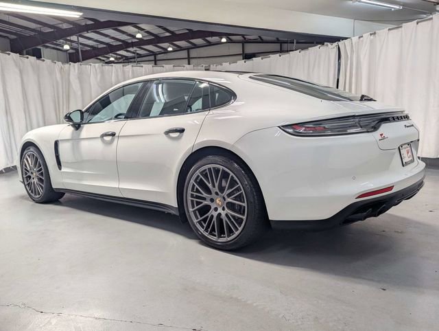 Used 2022 Porsche Panamera 4 Platinum Edition image 4