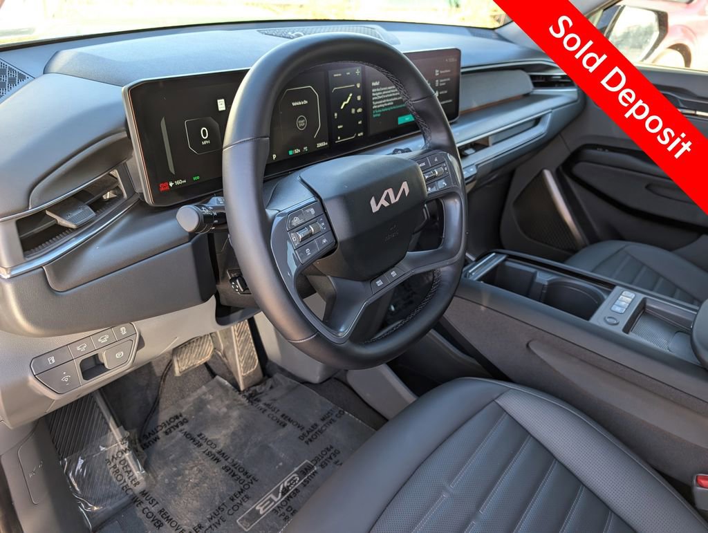 Certified 2024 Kia EV9 Land image 8