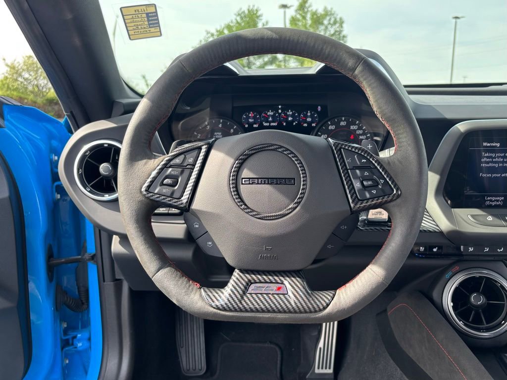 Used 2022 Chevrolet Camaro ZL1 RWD image 23