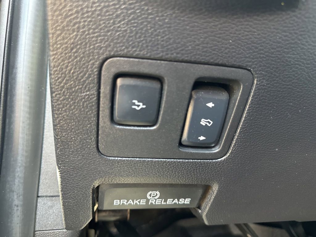 Used 2018 Ford F350 Platinum w/ Platinum Ultimate Package AWD/4WD image 13