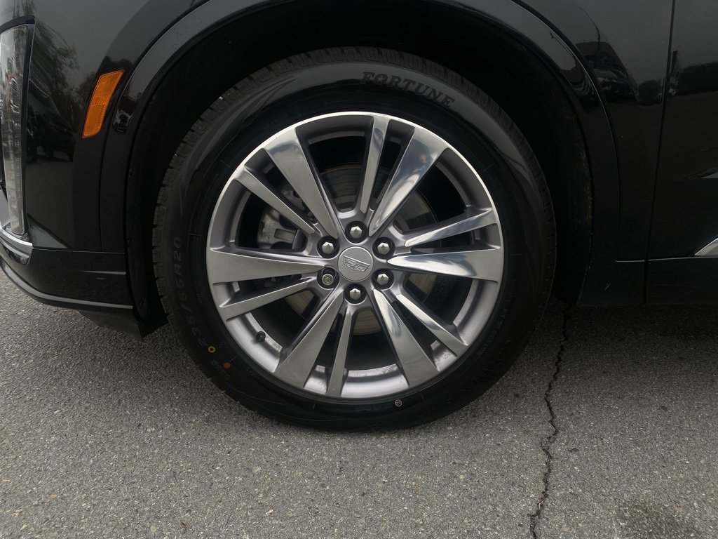 Used 2023 Cadillac XT6 Premium Luxury image 32