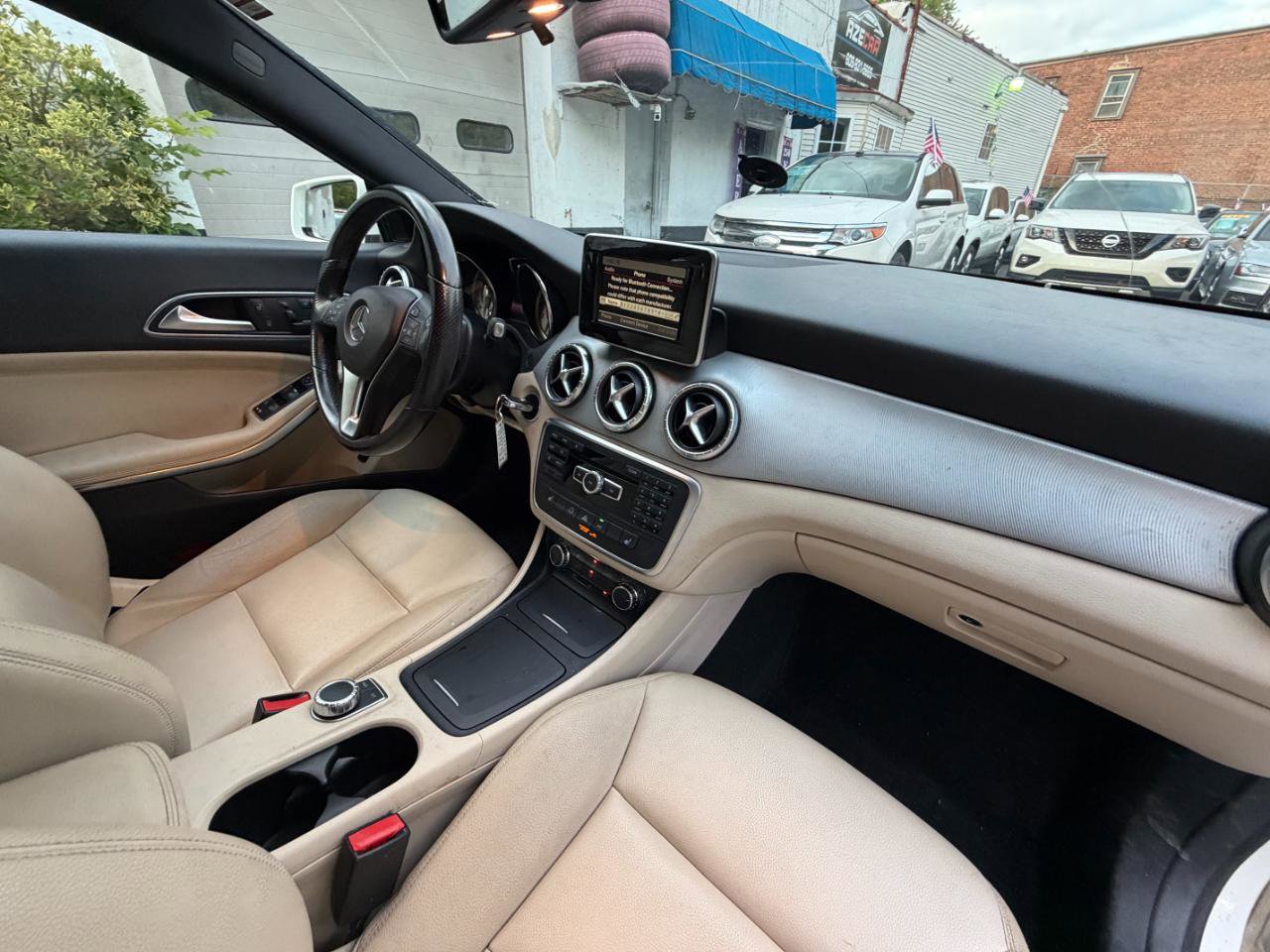Used 2014 Mercedes-Benz CLA 250 4MATIC image 42
