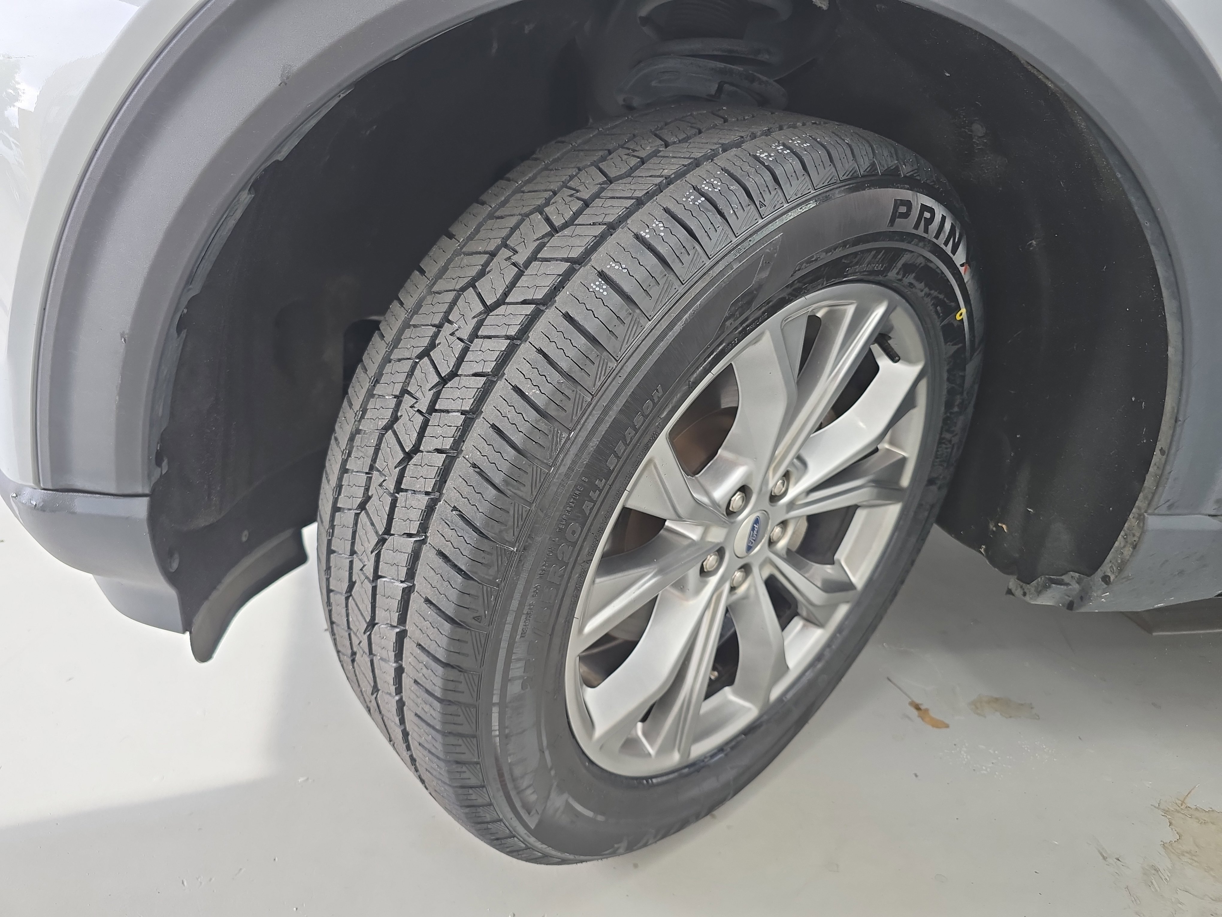 Used 2020 Ford Explorer XLT w/ Equipment Group 202A image 33