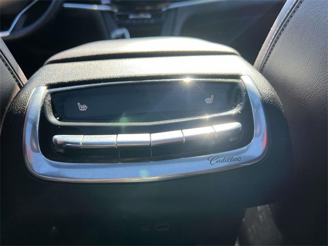 Used 2023 Cadillac XT6 Premium Luxury image 14