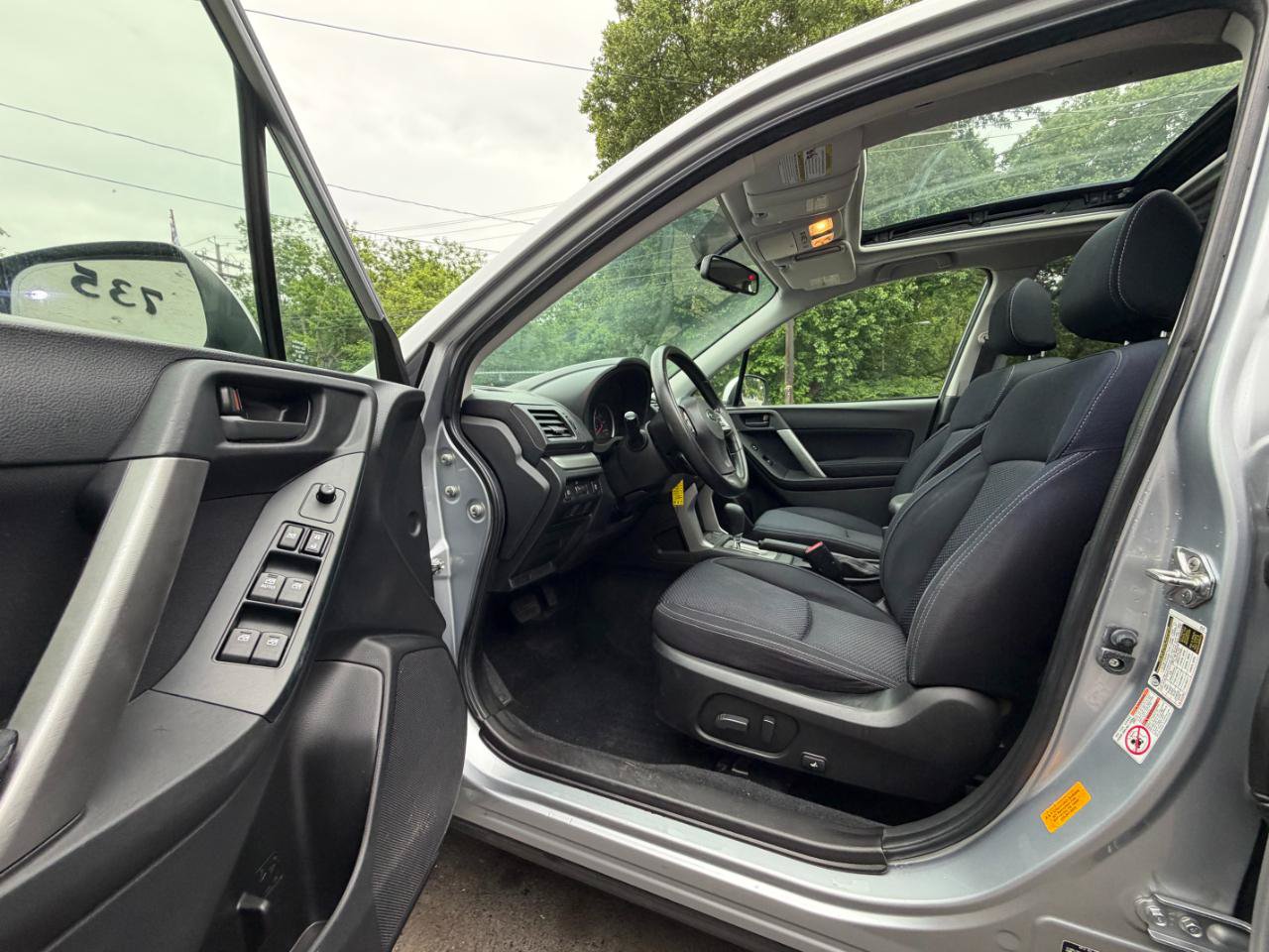 Used 2015 Subaru Forester 2.5i Premium w/ Popular Package #1 AWD/4WD image 19