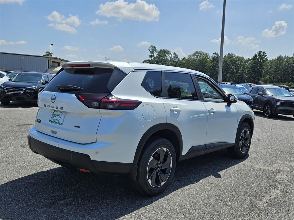 New 2026 Nissan Rogue SV image 12
