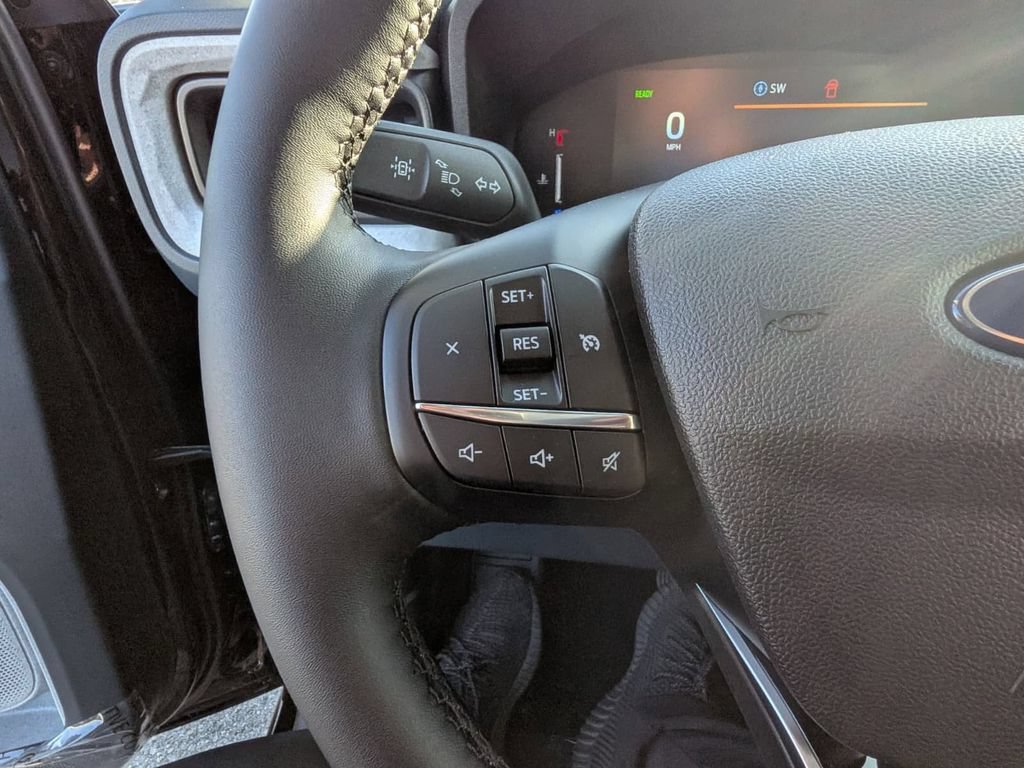 New 2026 Ford Maverick XLT w/ XLT Luxury Package FWD image 13