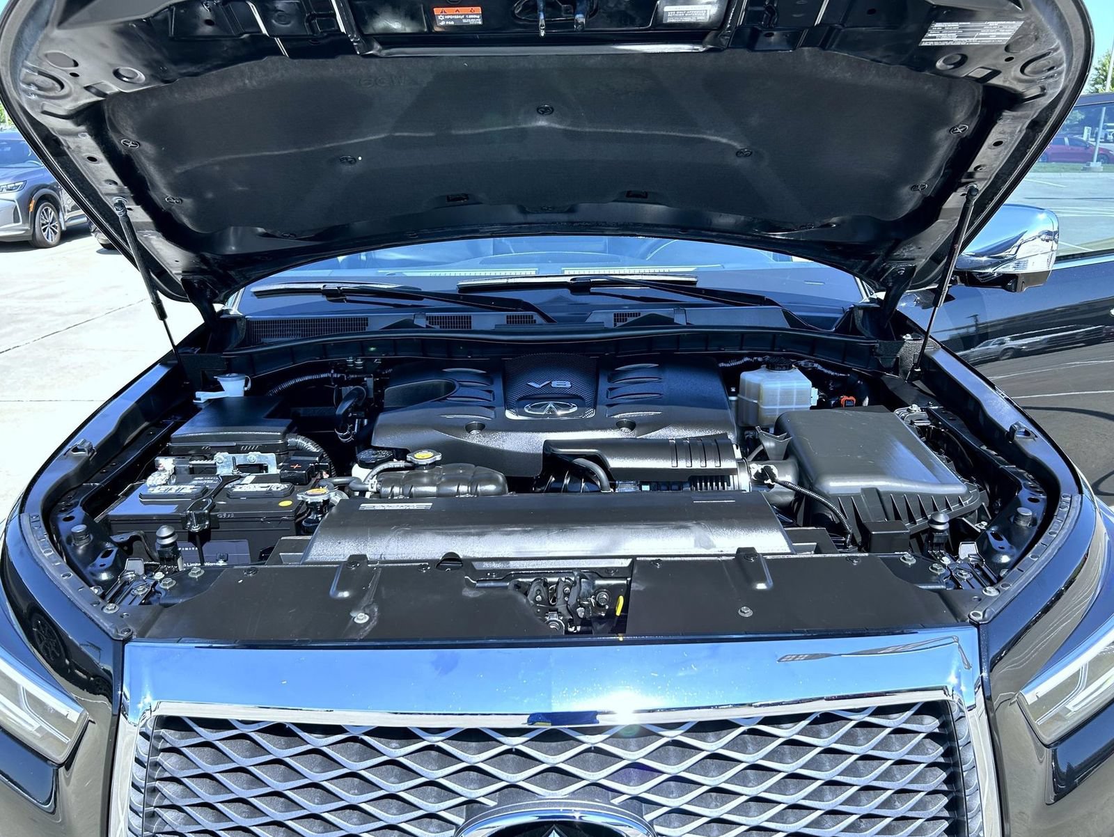Certified 2023 INFINITI QX80 Sensory w/ All-Season Package AWD/4WD image 27